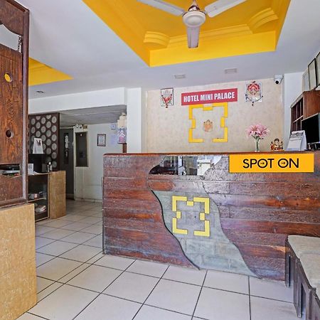 Oyo Flagship 80463 Hotel Mini Palace Vadodara Bagian luar foto