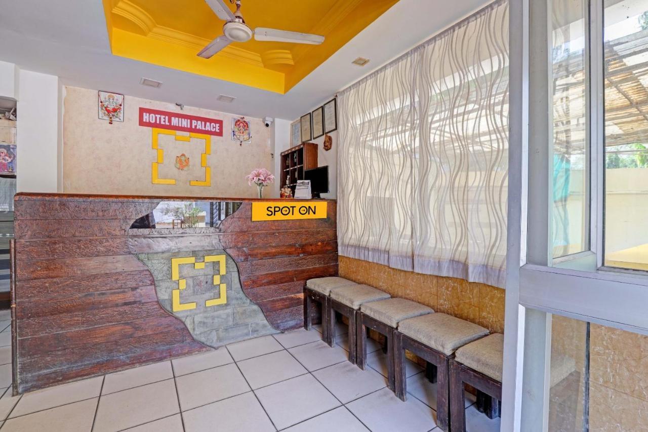 Oyo Flagship 80463 Hotel Mini Palace Vadodara Bagian luar foto